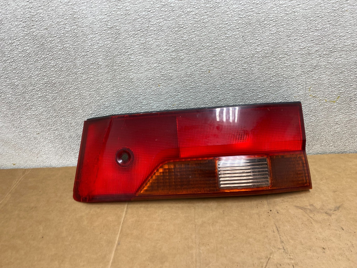1999 2000 2001 Honda Odyssey Right Passenger RH Tail Light Inner OEM X2790 DW0