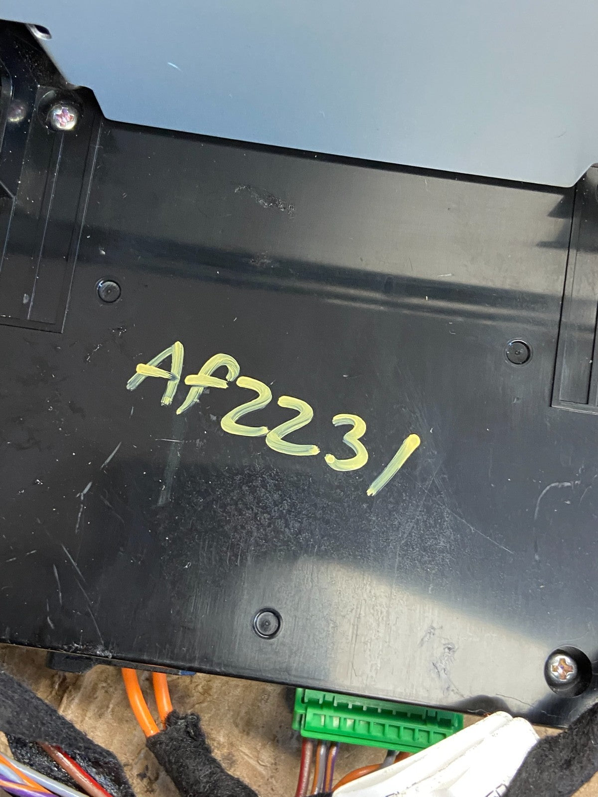 2008 2009 2010 Land Rover LR2 Stereo Radio Amplifier Unit Amp Module AF2231 DW6
