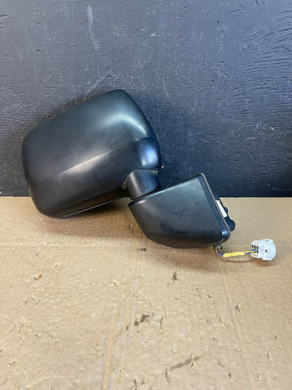 2004 - 2011 Mitsubishi Endeavor Right Passenger RH Door View Mirror AC9903 DW0