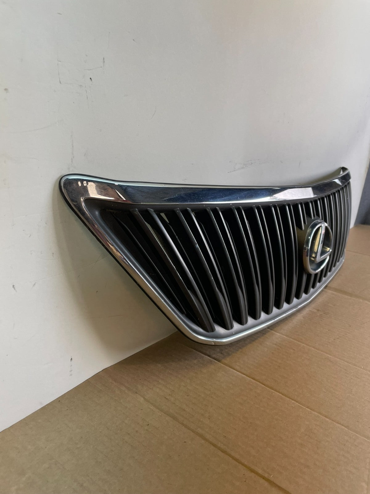 2004 to 2009 Lexus RX350 RX330 Front Grill Grille AH0046 DG2