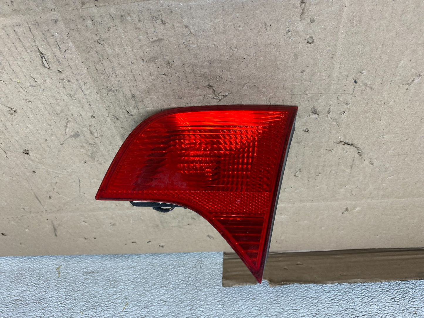2004-2008 Audi A4 Sedan Right Passenger RH Side Inner Tail Light U6792 DW0