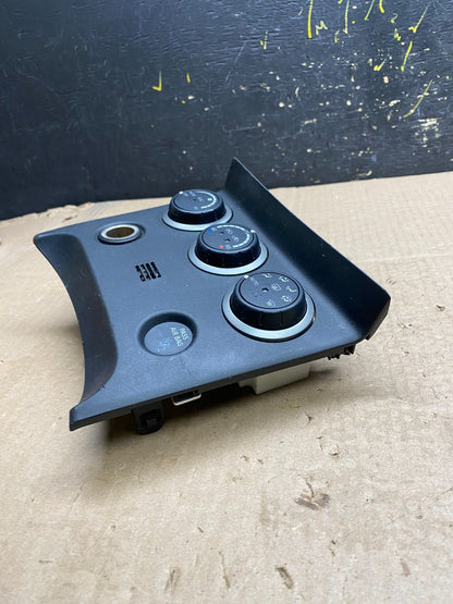 2011 to 2015 Nissan Rogue Heater Temperature AC Climate Control OEM z0114 DG2