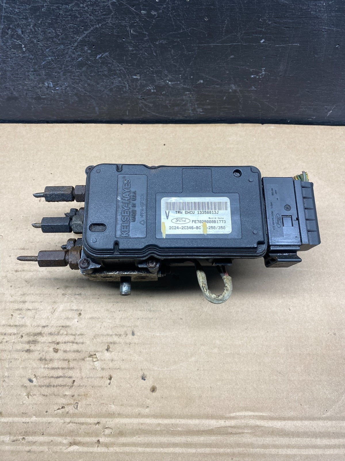 2003 2007 Ford E250 E350 Anti-Lock ABS Antilock Brake Pump AE2236 DW0