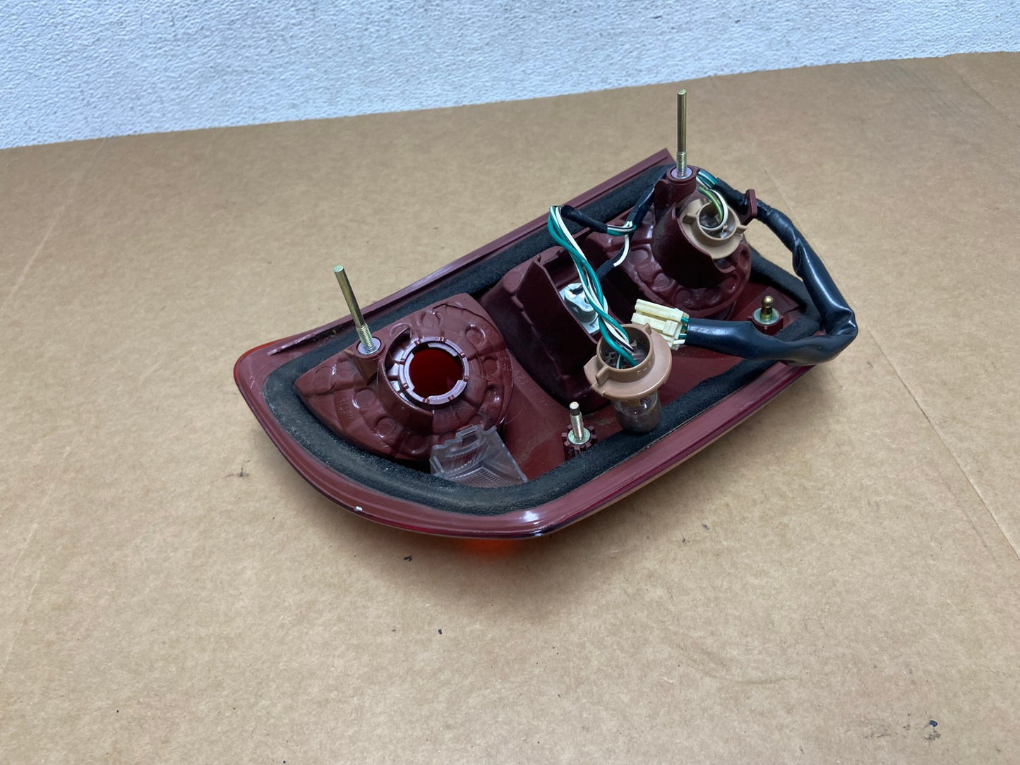 2004 2005 Toyota RAV4 Right RH Passenger Side Tail Light AE2916 LK5