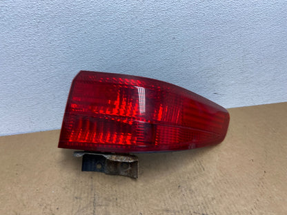 2005 Honda Accord Right Passenger Rh Side Tail Light Oem AC3175 DW0