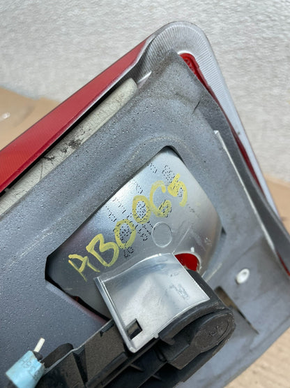 1995 to 1999 Range Rover P38 Right Passenger Side Inner Tail Light Oem AB0065 LK6