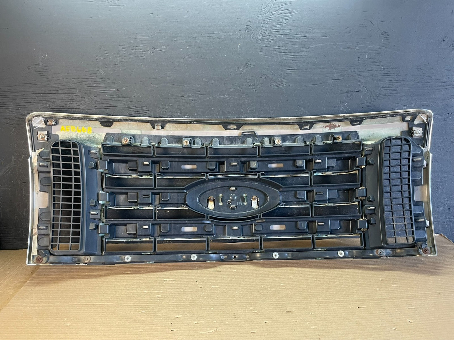 2009 to 2012 Ford F150 Front Upper Grill Grille Chrome AE8668 DG3