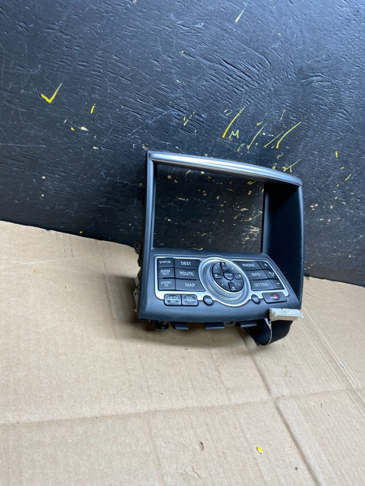 2008 - 2012 Infiniti G35 EX35 Radio Player Screen Panel Bezel AA4535 DG2