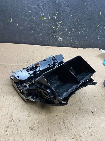 2007 - 2009 Mercedes W211 E550 E320 Center Console AC Heater Air Vent Y7907 DG5