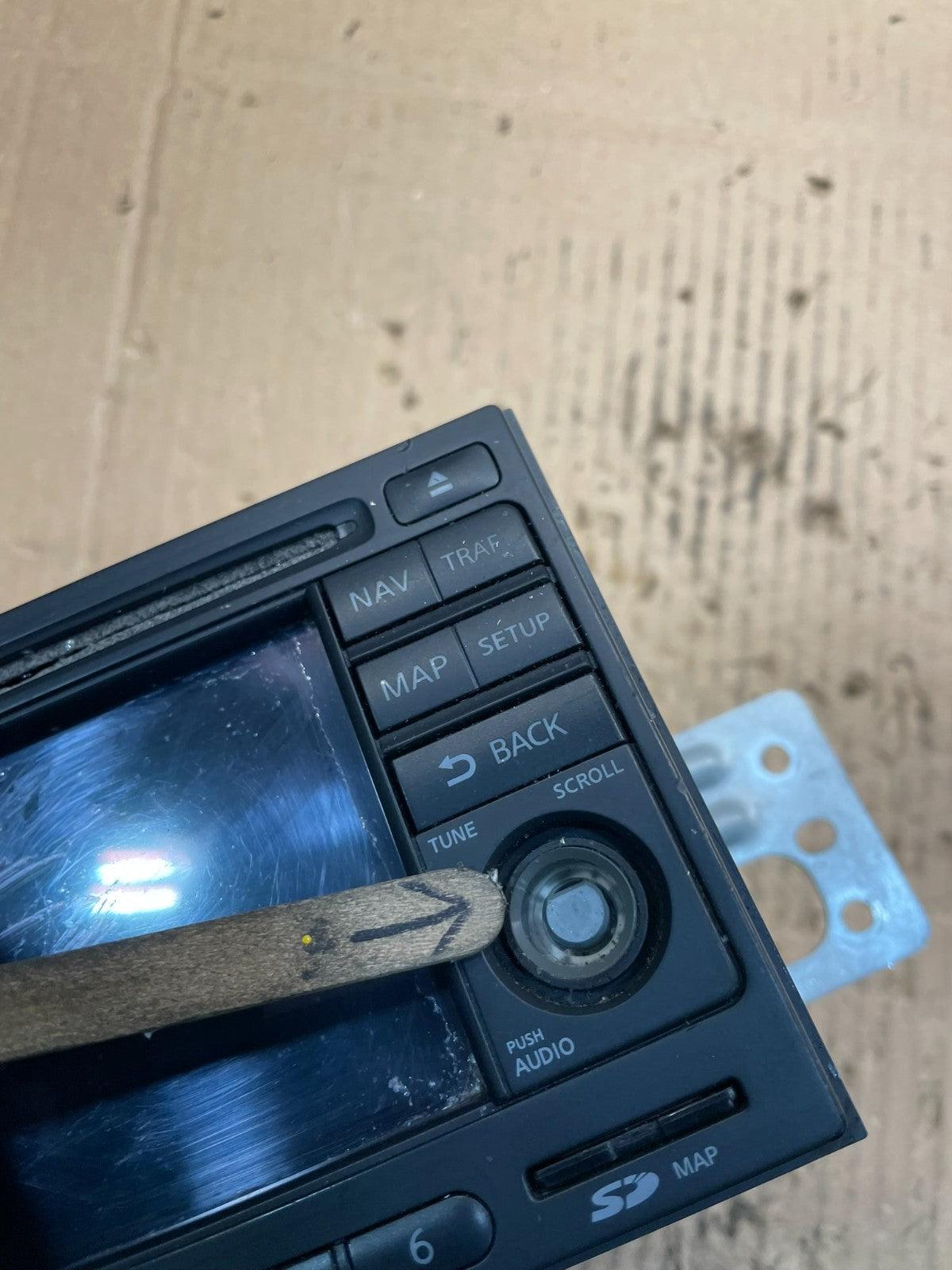 2010 to 2011 Nissan Versa Am Fm Cd Player Radio Receiver 25915zw80b V2026 DG2