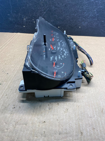 2004 to 2007 Ford E150 E250 E350 Gauge Speedometer Cluster ae7636 DG2