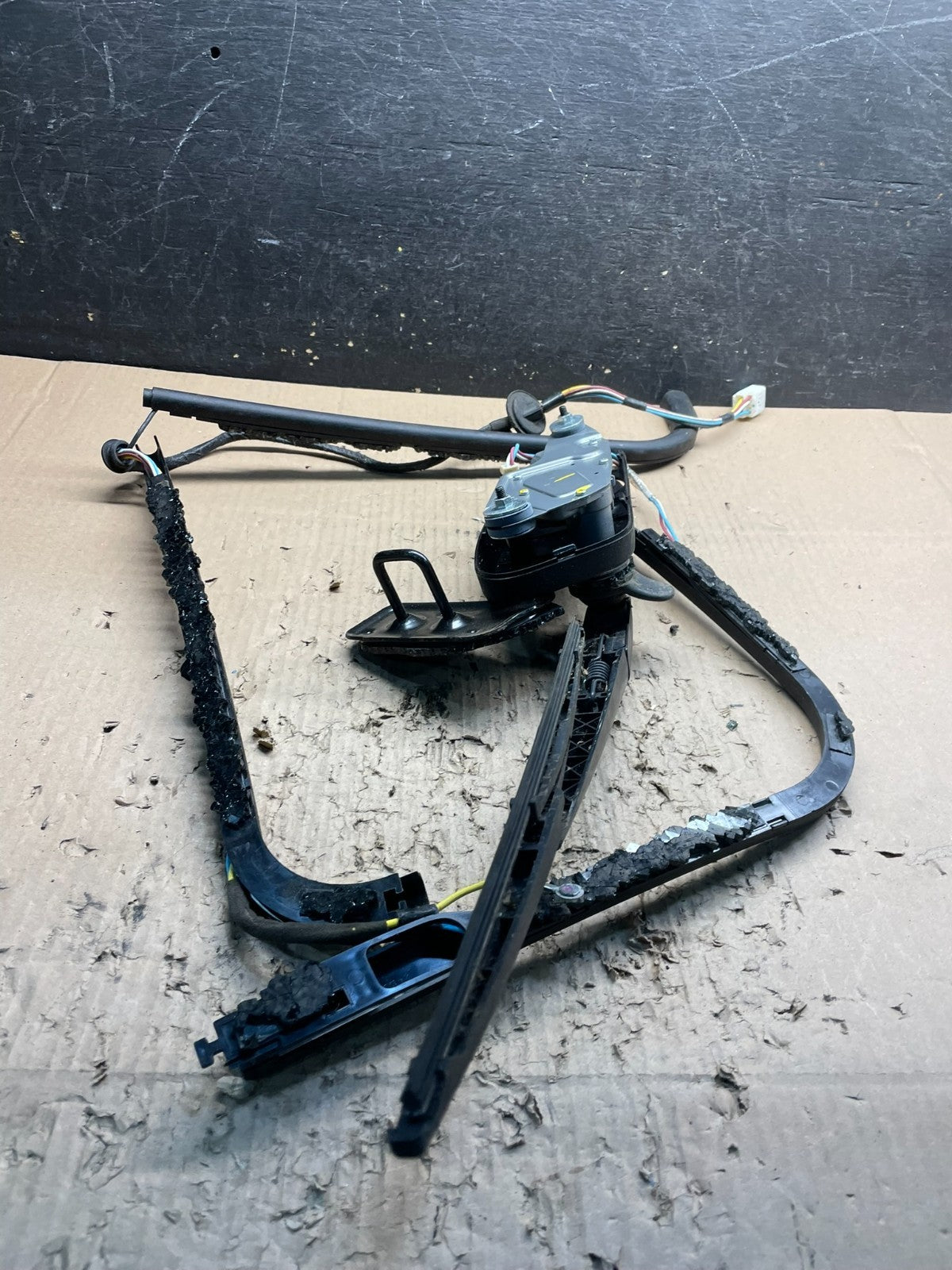2011-2013 Jeep Grand Cherokee Tailgate Back Door Rear Wiper Motor Wiper U1579 DG2