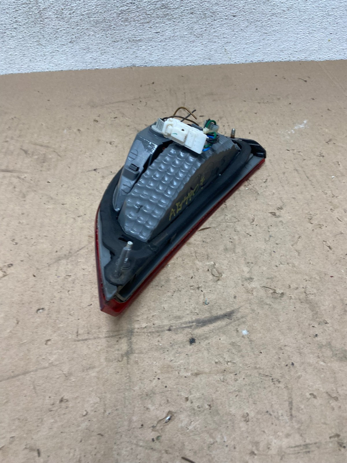 2011 2012 2013 Hyundai Elantra Inner Tail Light Right Passenger AG4907 LK4