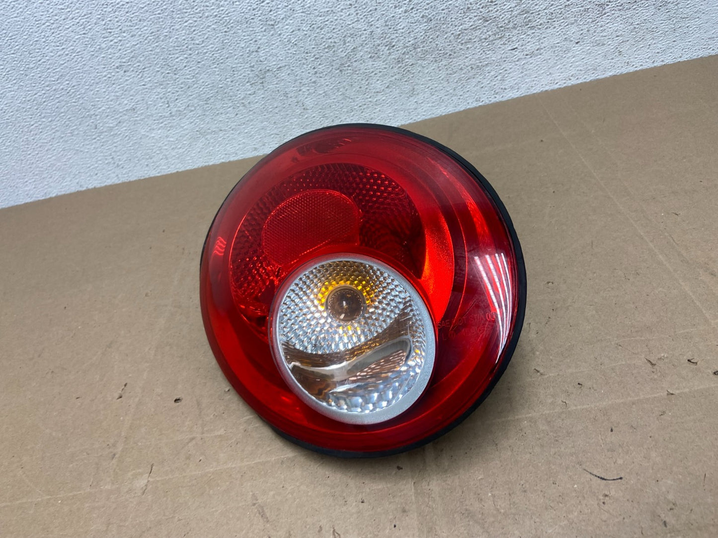 2006 - 2010 Volkswagen Beetle Left Driver LH Side Tail Light AE5045 DG1