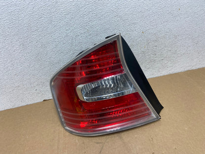 2005 to 2007 Subaru Legacy Outback Left Driver LH Tail Light AF9934 LK0