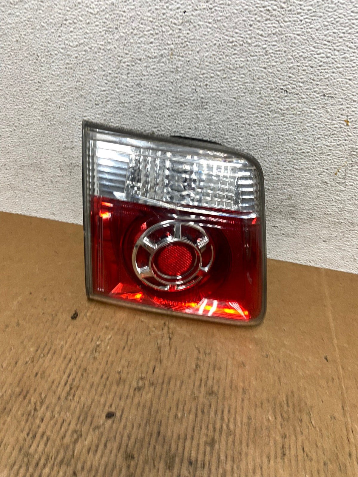 2007 to 2012 GMC Acadia Left Driver Lh Side Tail Light Inner AE1204 LK0