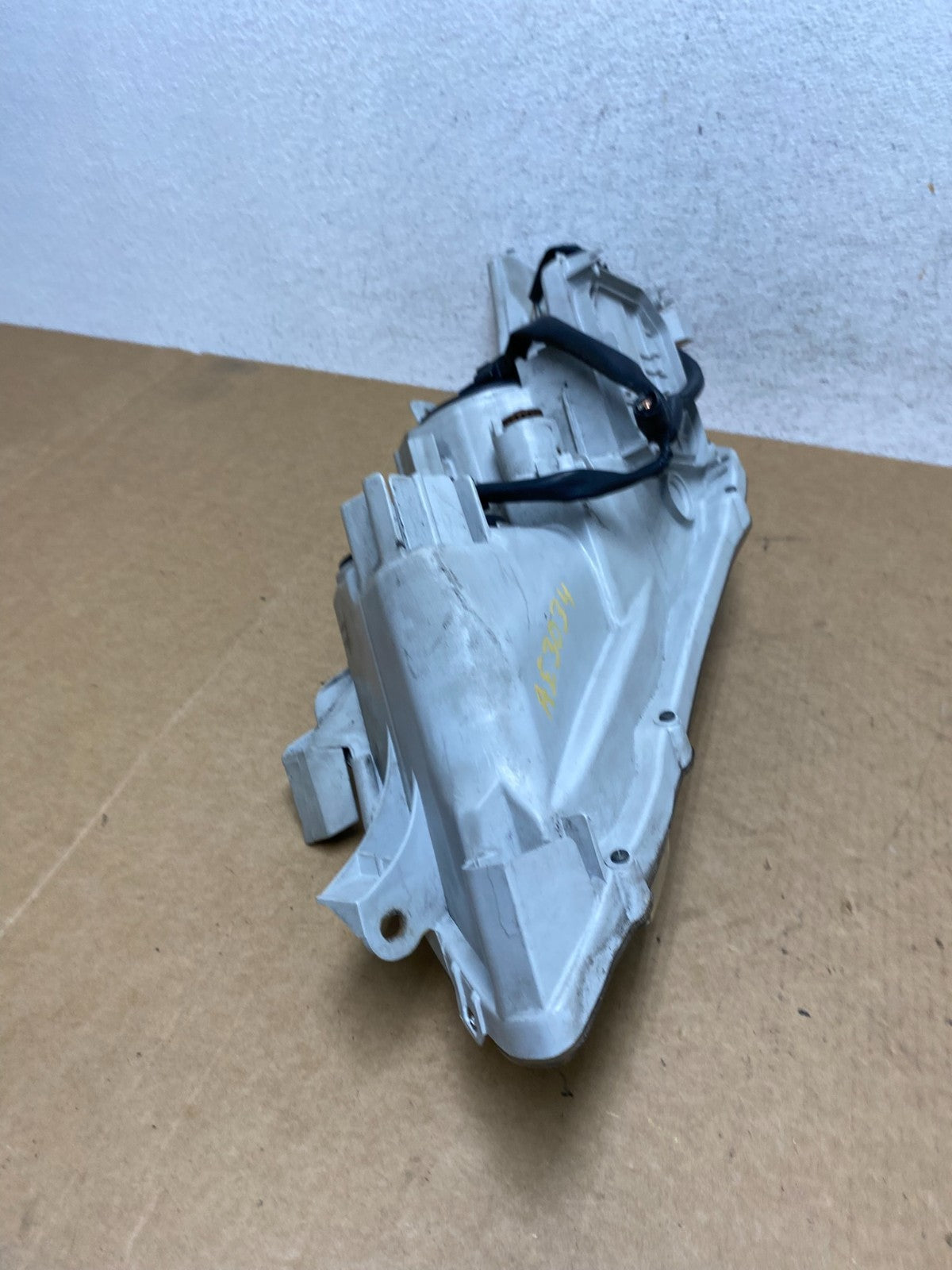 2007 - 2009 Toyota Camry Halogen Right Passenger Headlight AE3034 DW8