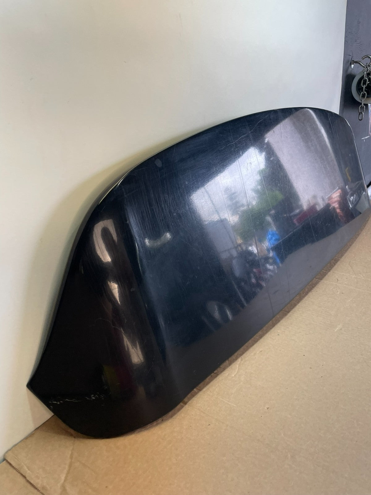 2004 to 2009 Lexus RX350 Rear Trunk Lid Tail Gate Lift Gate Spoiler OE AH0024 DG2