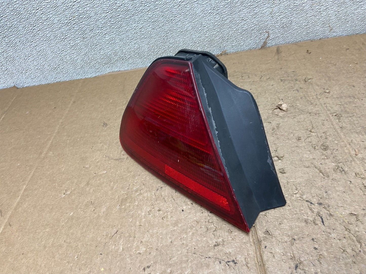 1998 - 2002 Honda Accord Coupe 2-door Left Driver LH Tail Light Oem AA4983 DW1