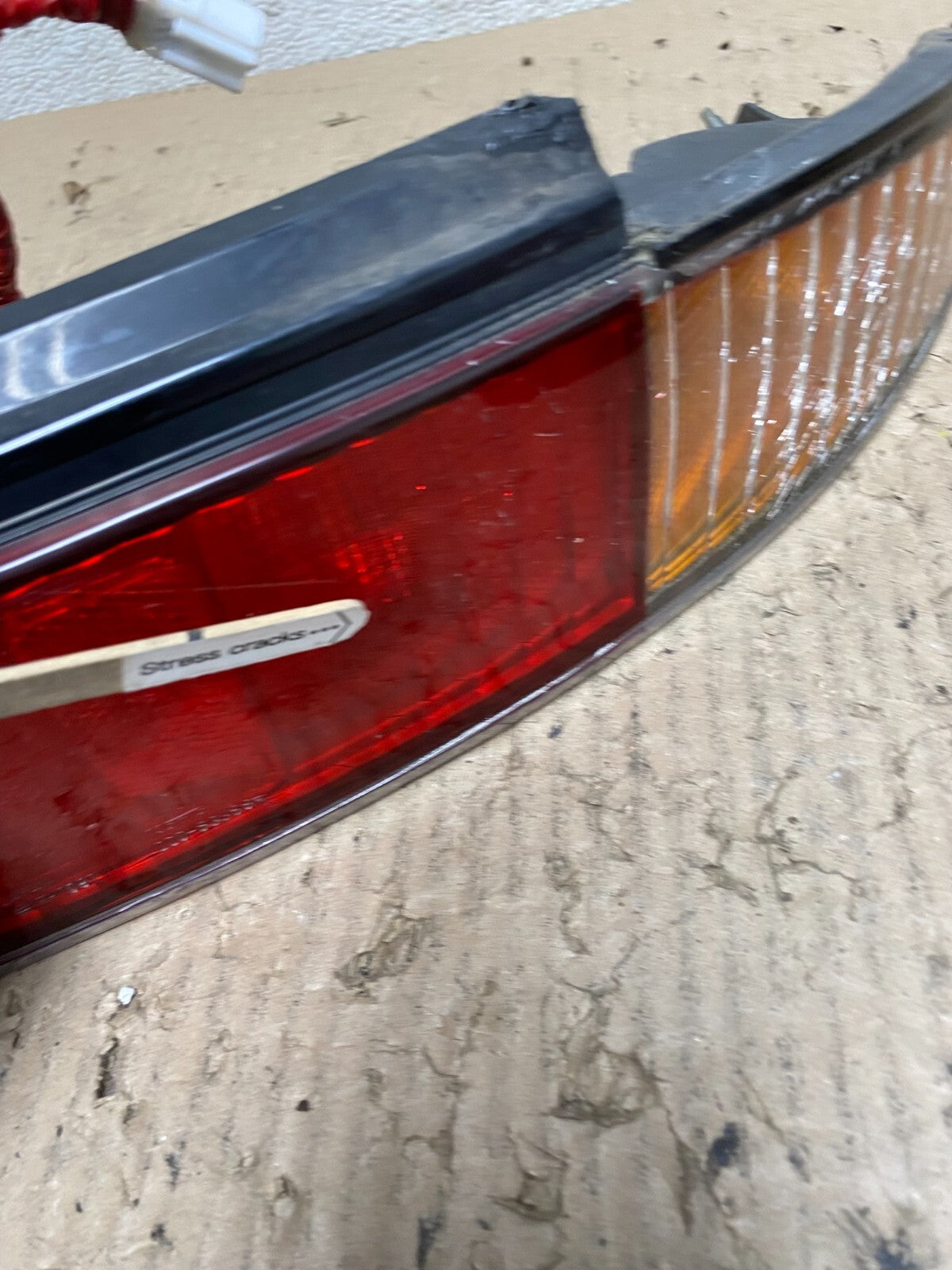 1993 to 1994 Infiniti J30 Driver Right Passenger RH Side Tail Light OEM L6536 DW4
