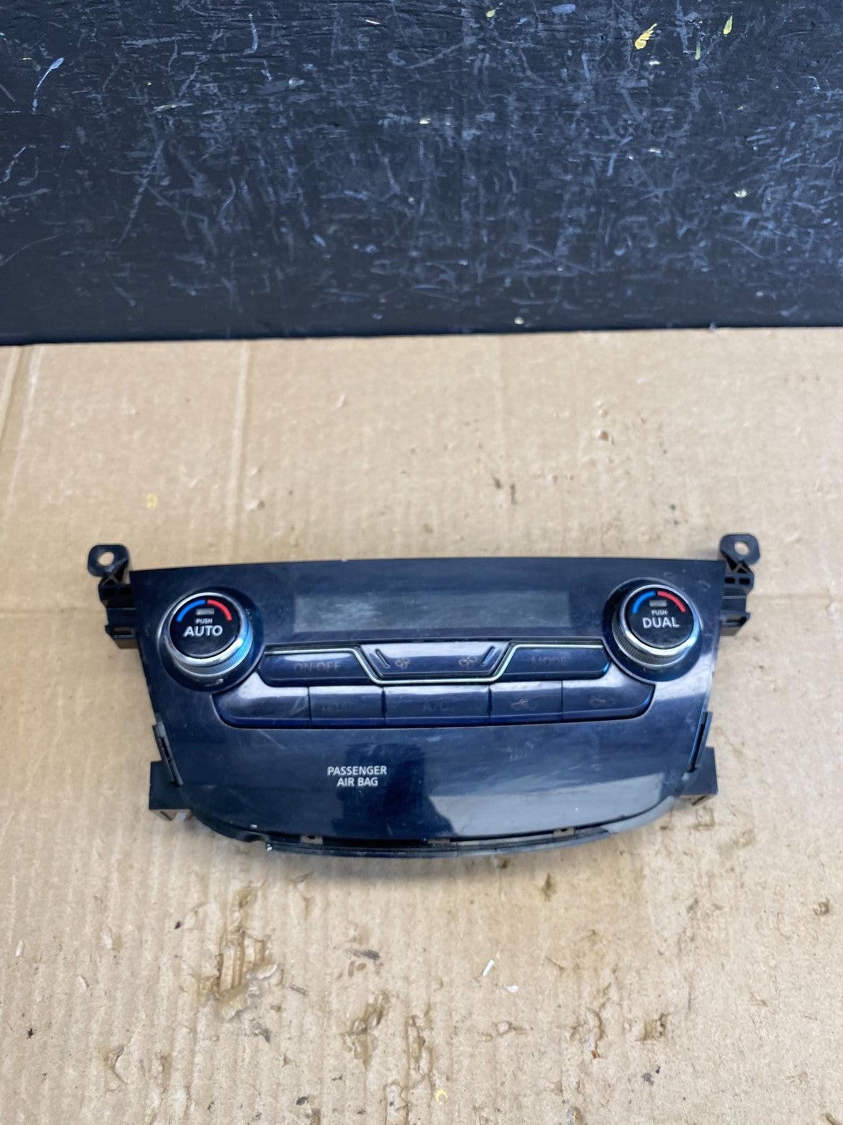 2015 - 2016 Nissan Murano Temperature Climate A/C AC Control Panel AC4572 DG0