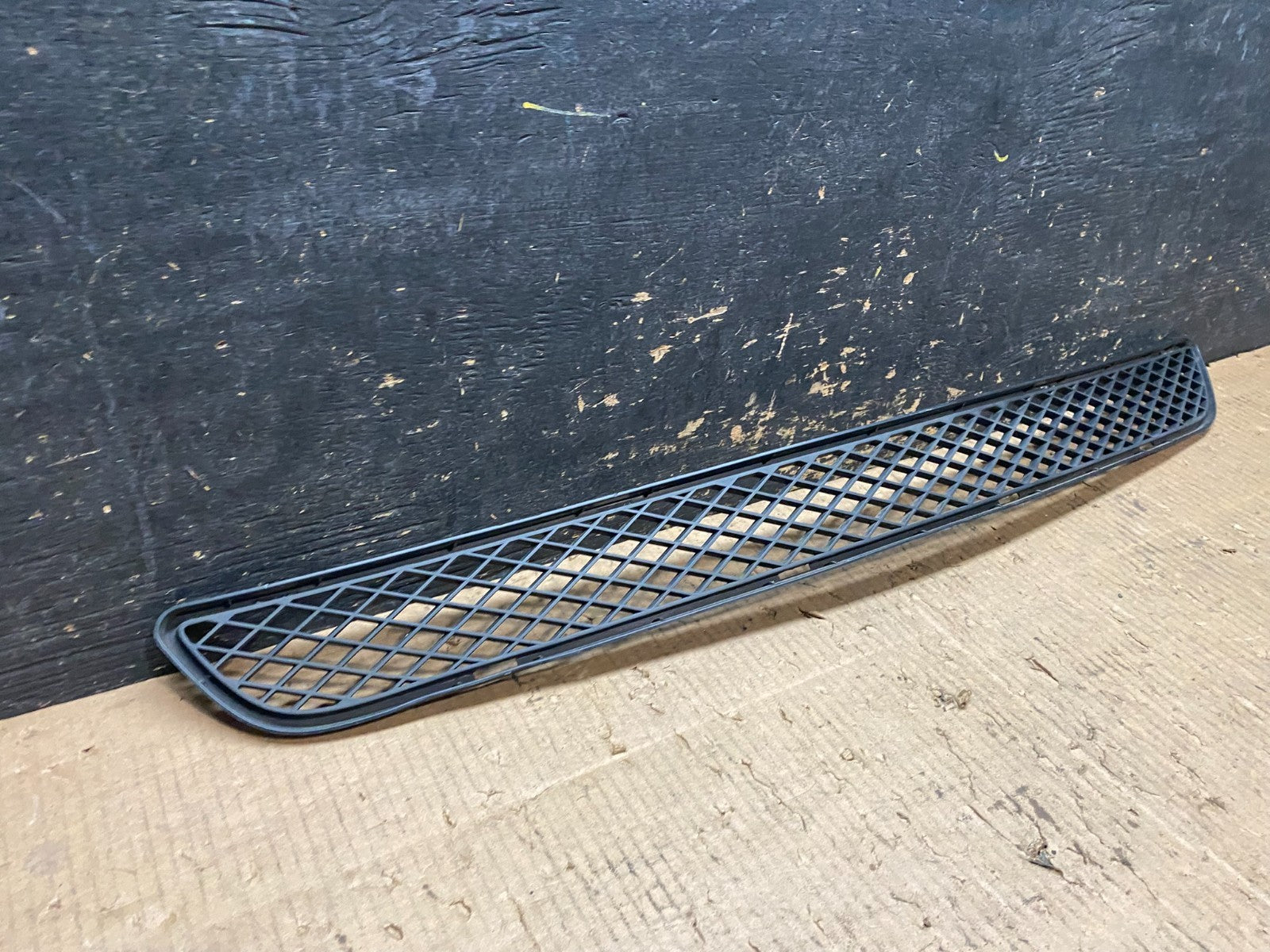 2006 to 2008 Mercedes Benz ML350 ML550 Front Lower Bumper Grill Grille Y6600 DG1