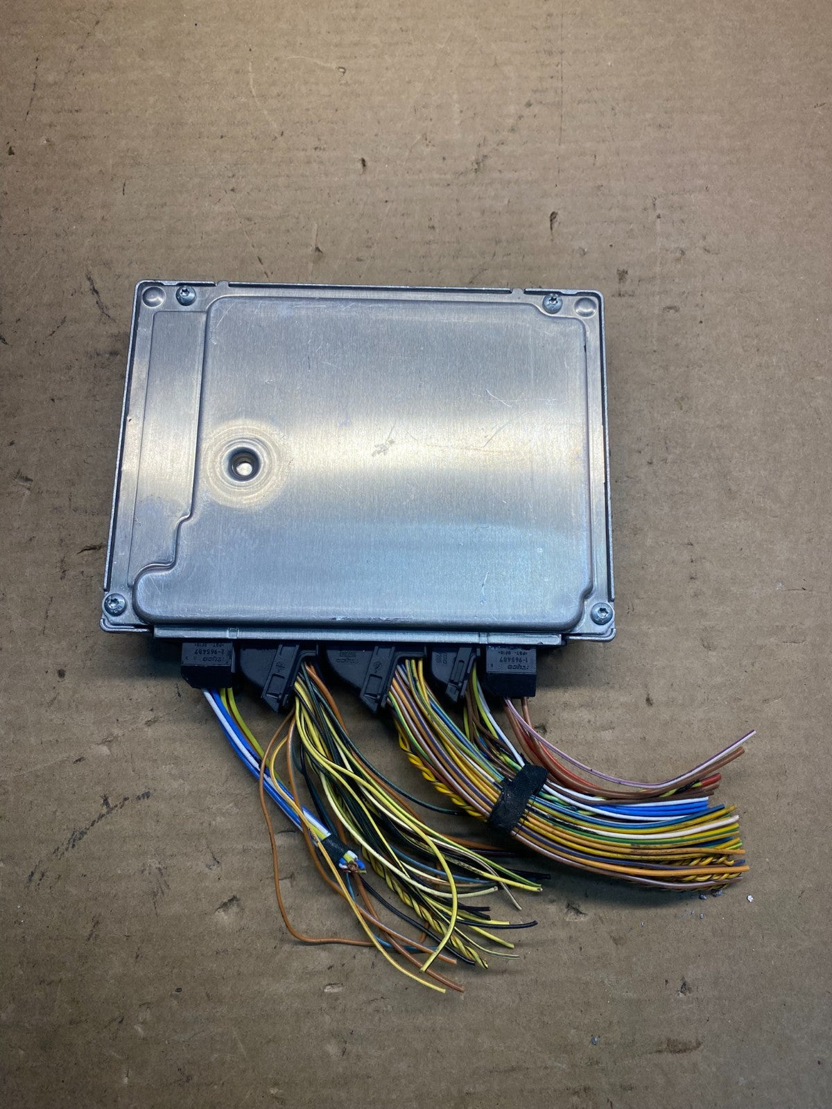 2003 to 2005 BMW X5 ECM ECU Engine Control Computer Module 7552310 AD9984 DW1