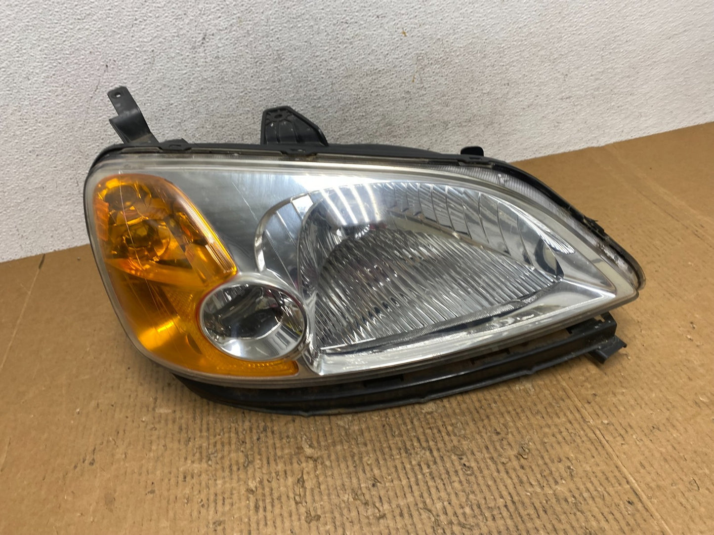2001 - 2003 Honda Civic Coupe Headlight Halogen Right Passenger Rh AE2716 DW0