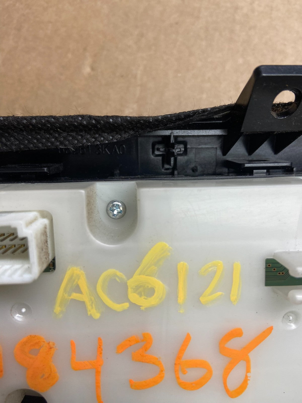 2013 to 2018 Nissan Pathfinder Radio Audio Climate Control OEM AC6121 DG5