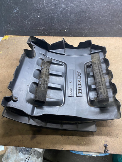 2005 to 2007 Honda Odyssey Black Engine Cover OEM N0359 DG7