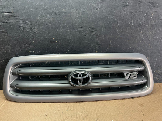 2001 to 2004 Toyota Sequoia Front Upper Grill Grille W/ Emblem Oem AB3210 DG0