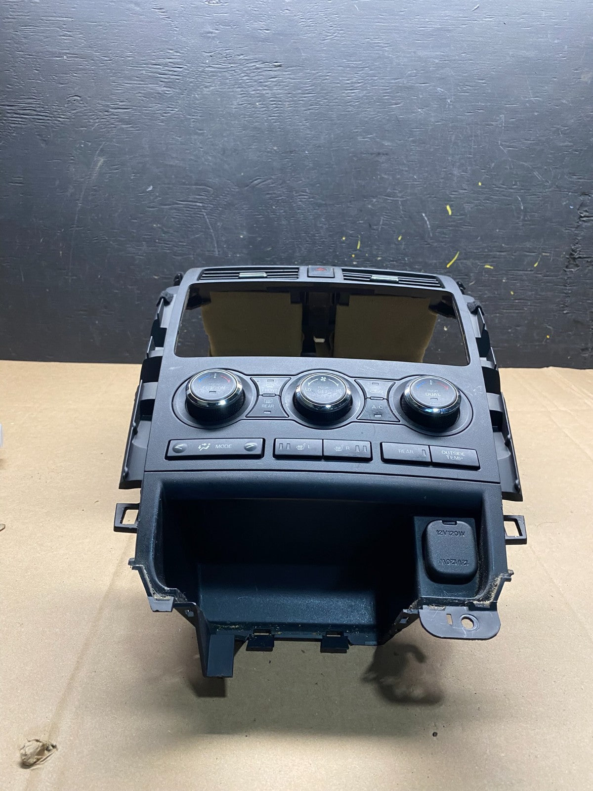2010 - 2015 Mazda CX-9 Radio Dash Trim Bezel W/Vent AC Climate Control R8719 DG3