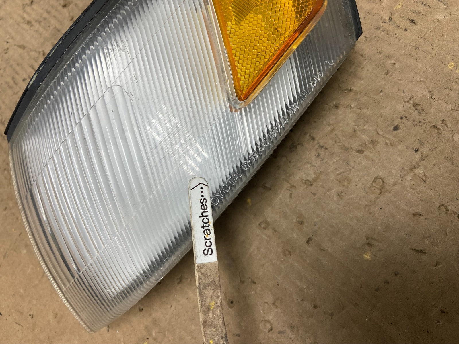 1993 to 1997 Toyota Corolla Left Driver LH Corner Marker Turn Signal AC1632 DW3