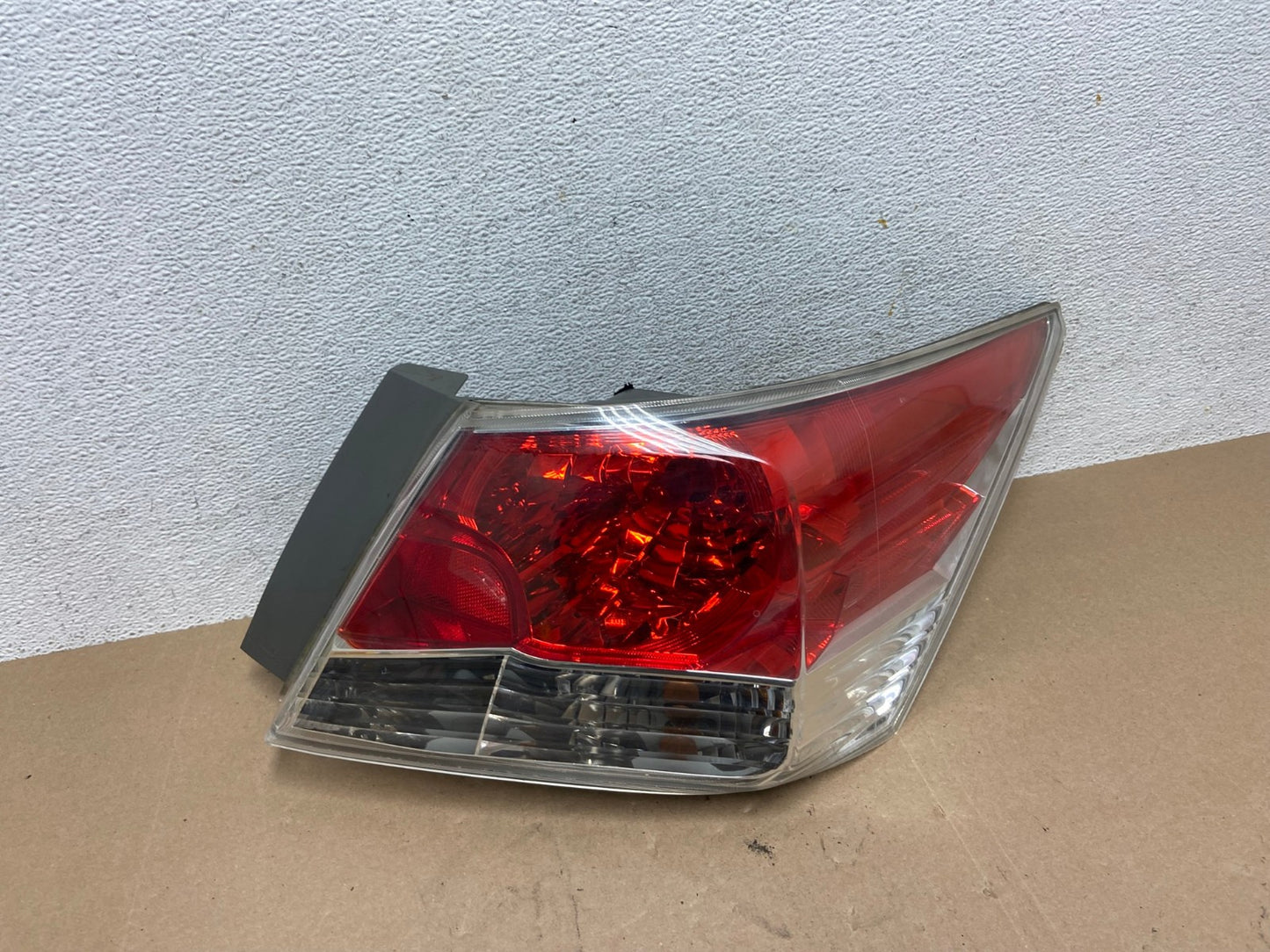 2008 to 2012 Honda Accord Sedan Tail light Right Passenger RH Side AE6655 LK0