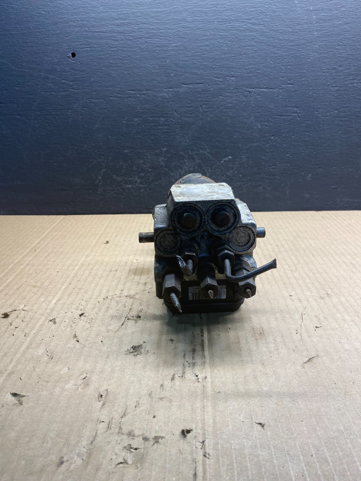 2003 2007 Ford E250 E350 Anti-Lock ABS Antilock Brake Pump AC0898 DG3