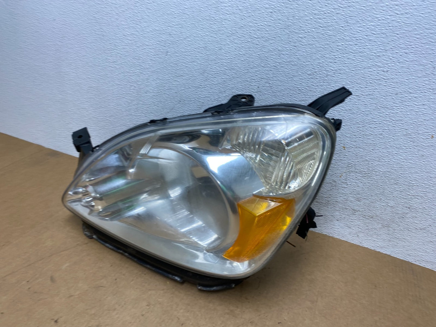 2002 to 2004 Honda Crv Cr-v Left Driver Halogen Headlight AE3162 DW1