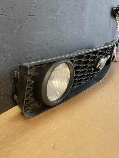 2005 - 2009 Ford Mustang Front Upper Grille Grill AE8375 DW2