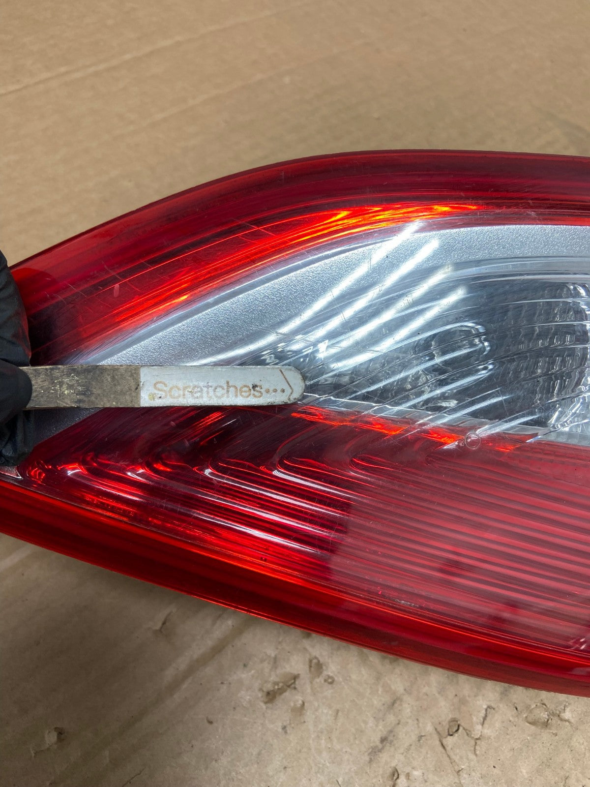 2013 to 2016 Ford Escape Left Driver LH Side Inner Tail Light AI5640 LK3