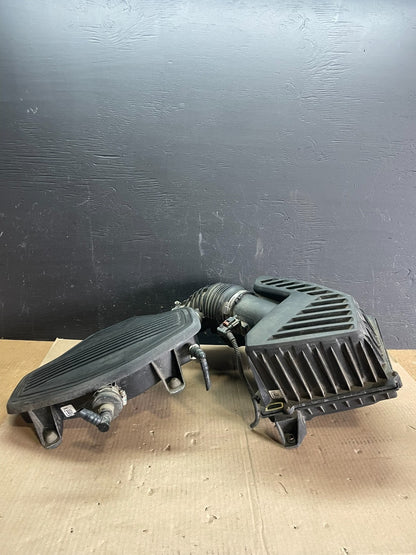 2017-2019 Cadillac XT5 3.6L Air Cleaner Housing Box OEM ab7842 DG4