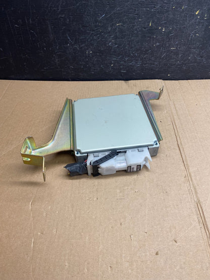 2003 2004 Infiniti G35 Engine Computer Module ECU A56-U80 L52 AE43764