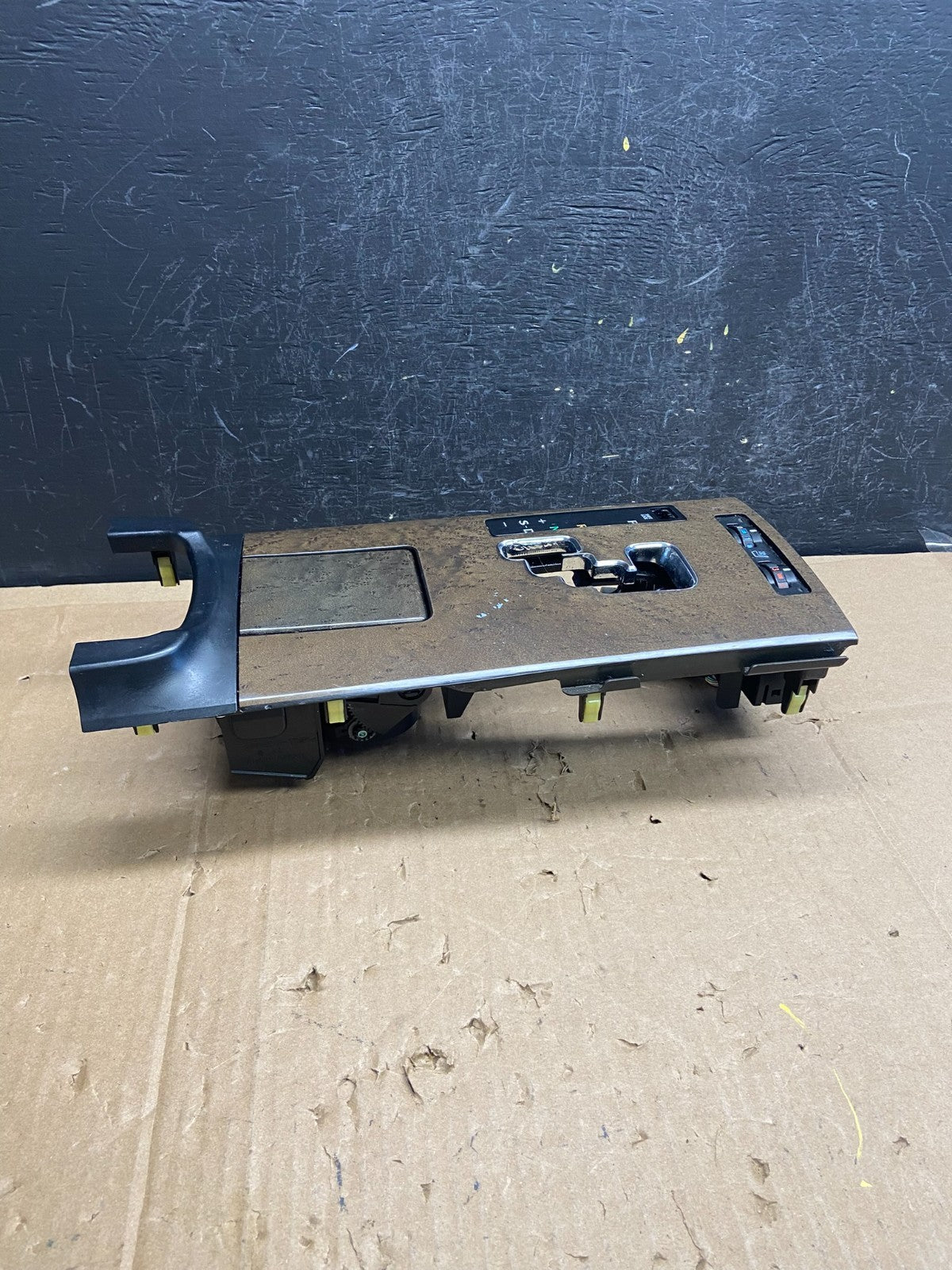 2006 - 2009 Lexus IS250 Center Console Gear Shifter Trim Bezel ad2213 DG2