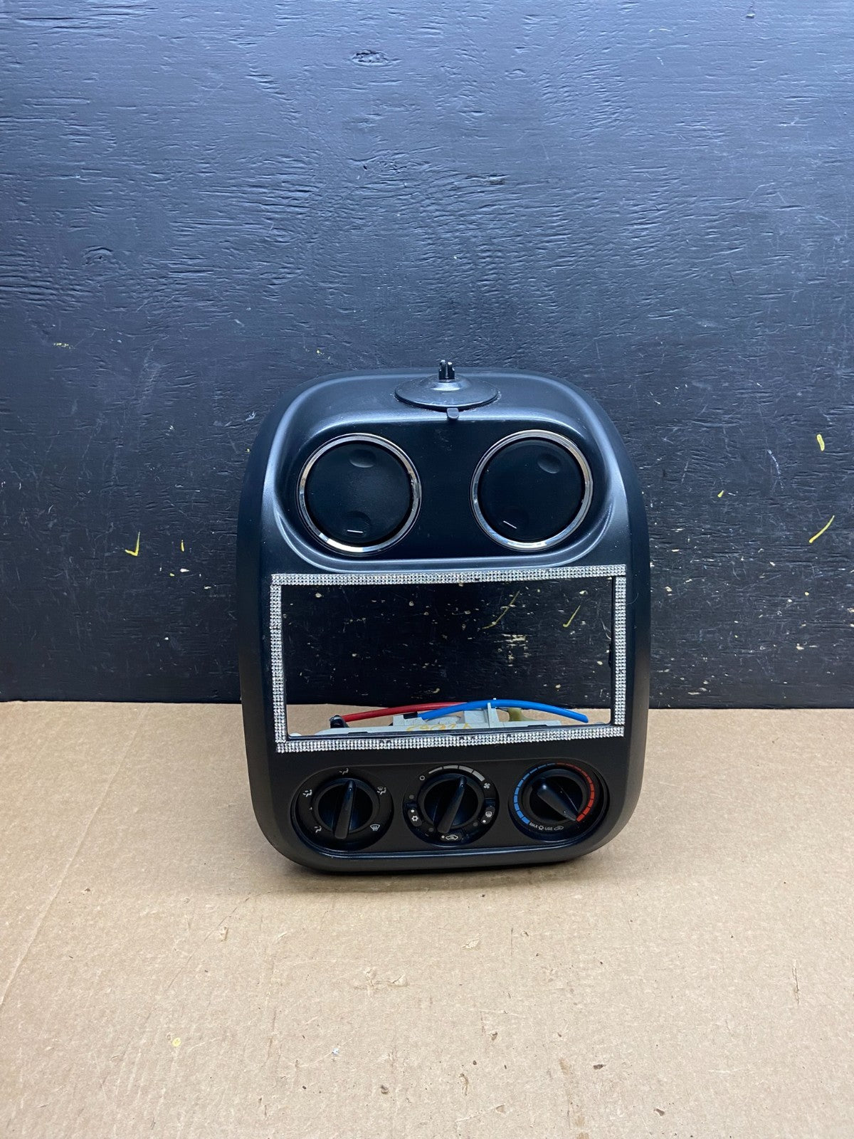 2009-2013 Jeep Patriot Dash Climate Temperature Control Radio Bezel OEM Y2063 DG0
