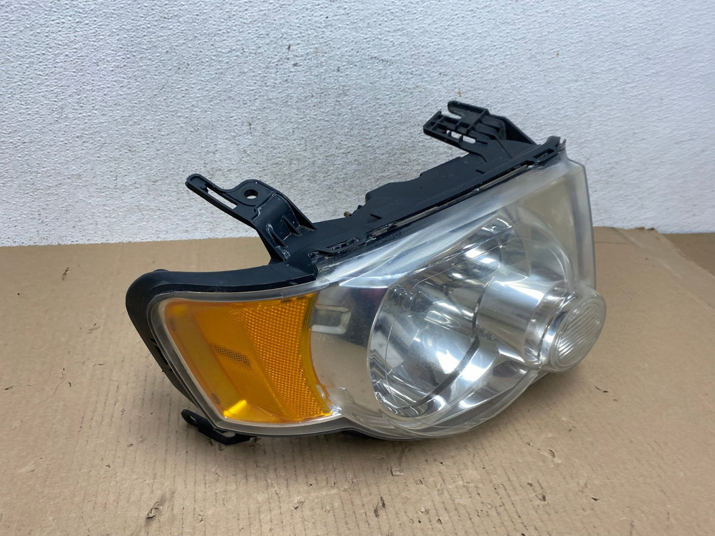 2008 to 2012 Ford Escape Headlight Right Passenger RH Side Halogen AE7347 LK2