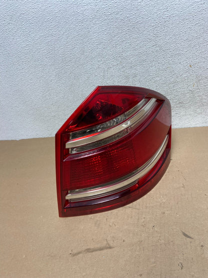 2007 to 2009 Mercedes GL-Class GL450 Right Passenger Side Tail Light AG3407 PS2