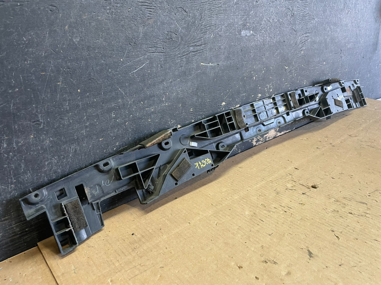 2008 to 2011 Lexus LX570 Land Cruiser Rear Bumper Impact Absorber AA59895