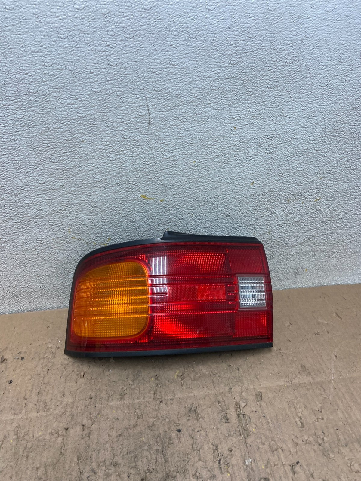 1992 to 1994 Mazda 323 Protege Left Driver LH Side Tail Light Y4816 PS0