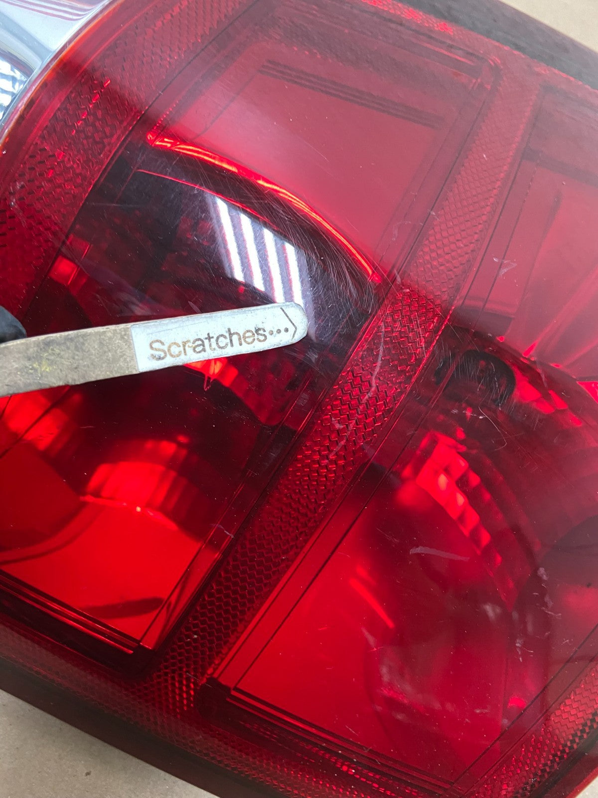 2005 to 2006 Jeep Grand Cherokee Left Driver Side Lh Tail Light AG6611 DW3