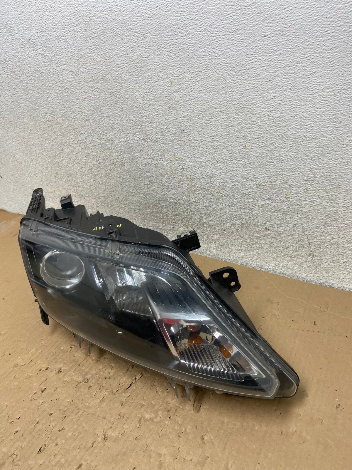 2010 2011 2012 Ford Fusion Right Passenger RH Headlight Halogen AH2781 LK1