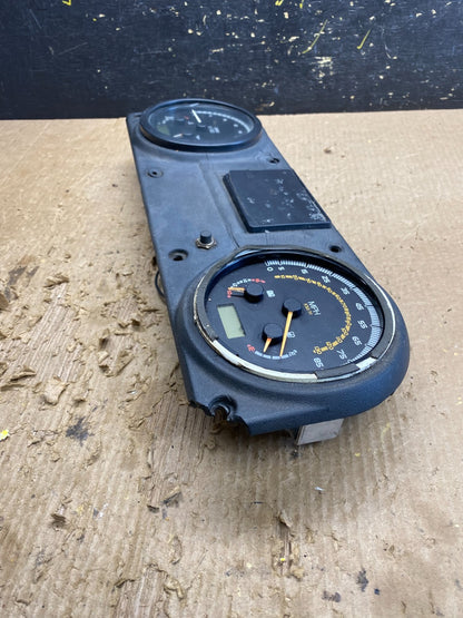 2011 Mack LE Instrument Panel Cluster Z98644