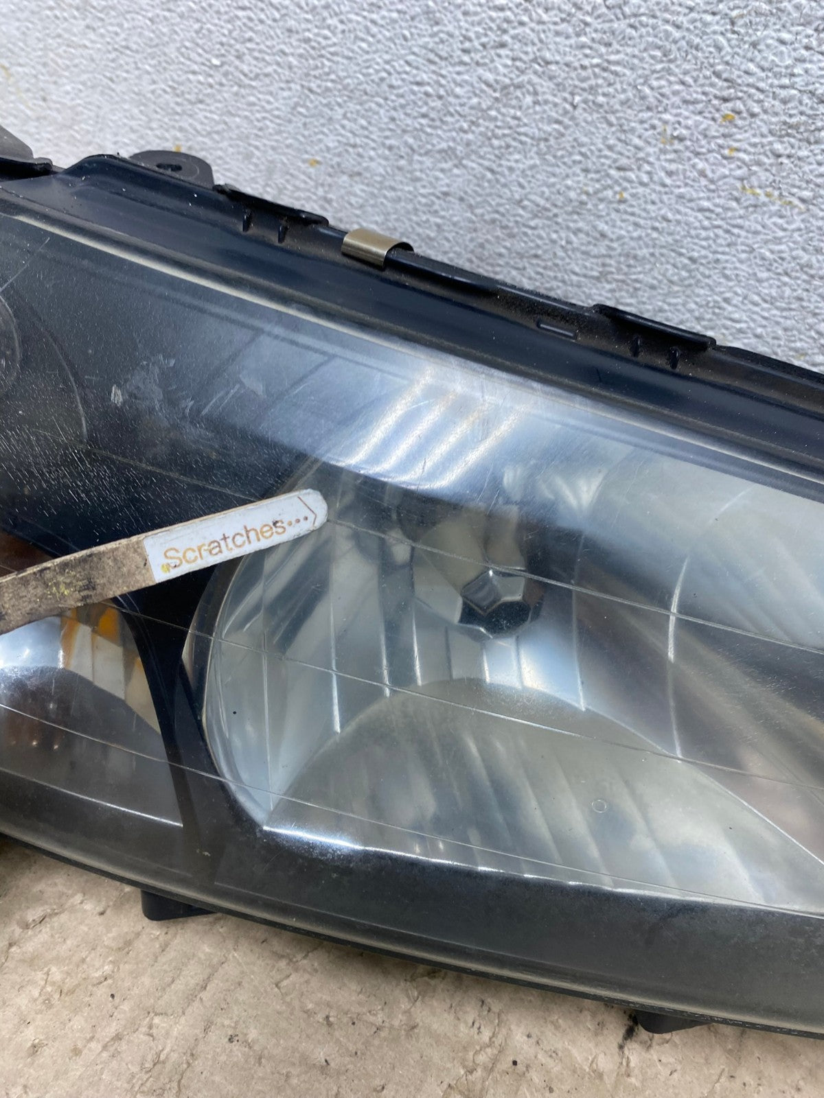 2003 2004 Subaru Forester Right RH Side Headlight Halogen AI2496 LK3
